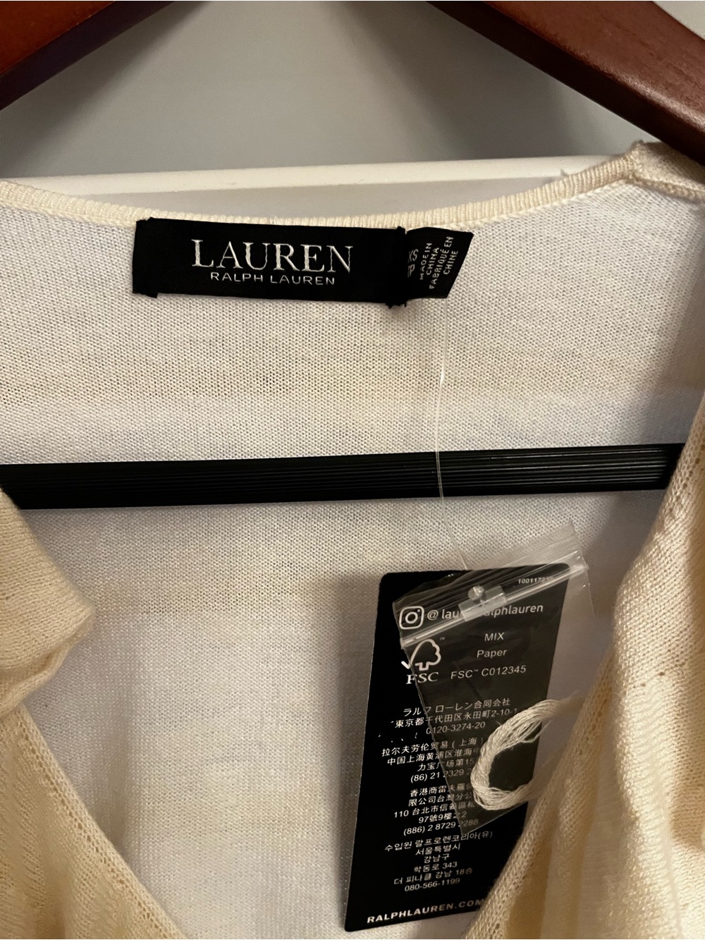 Ralph Lauren Ivory Knit Top with V-Neck Trim .xs .new with tags - Picture 7 of 8